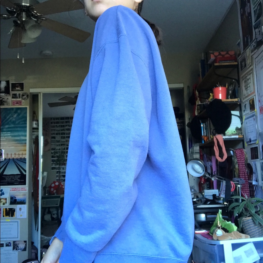 sweatshirt - Picture 2 of 2